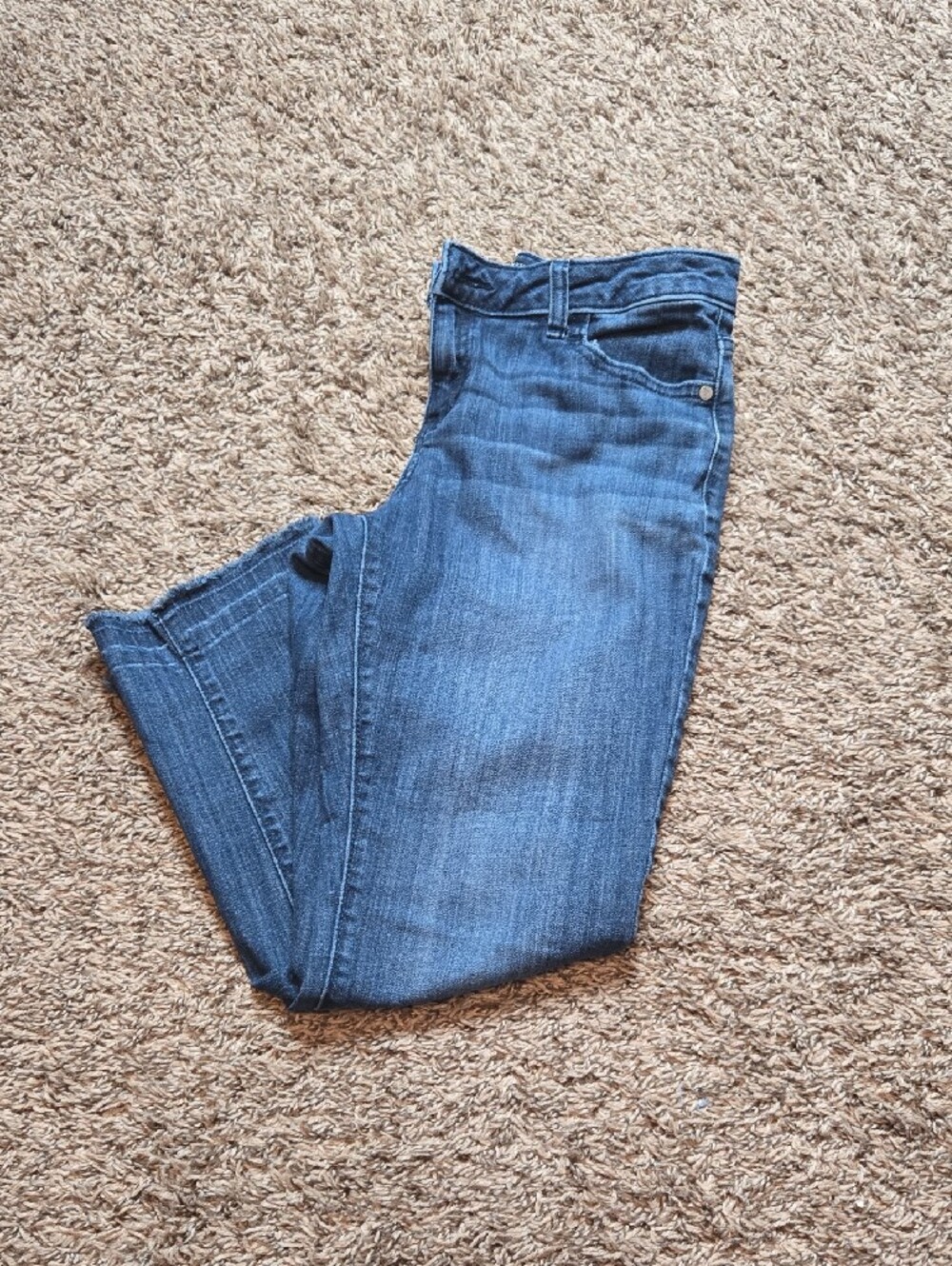 Simply Vera Vera Wang Mid Rise Size 6 Capris Jeans Denim Pants - Picture 2 of 2
